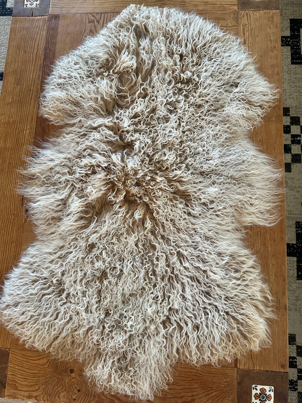 TAN&WHITE REAL ANGORA HIDE 2’x3’