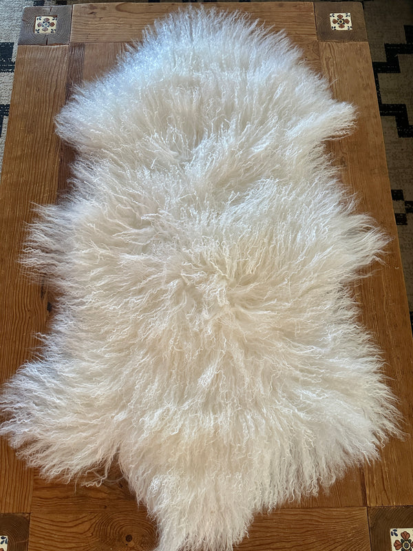 WHITE REAL ANGORA HIDE 2’x3’