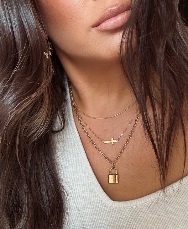 TARNISH FREE TRIO LOCK NECKLACE