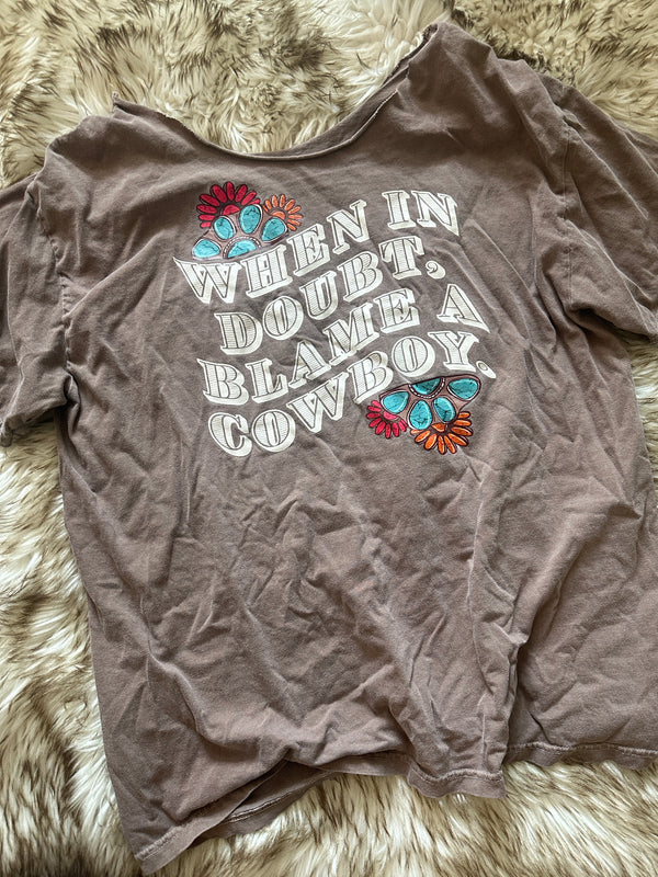 Comfort colors off shoulder tee size XLarge